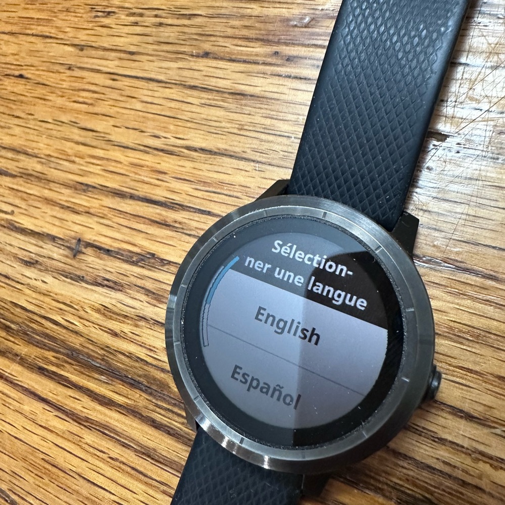 Garmin Black Smartwatch with Charging Cable - Picture 3 of 7